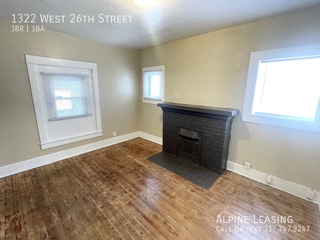 Building Photo - 1322 W 26th St