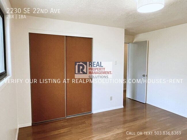 Building Photo - 2230 SE 22nd Ave
