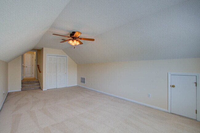 Building Photo - 533 Tribeca Dr