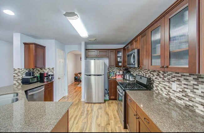 Building Photo - 18135 Flower Grove Ct