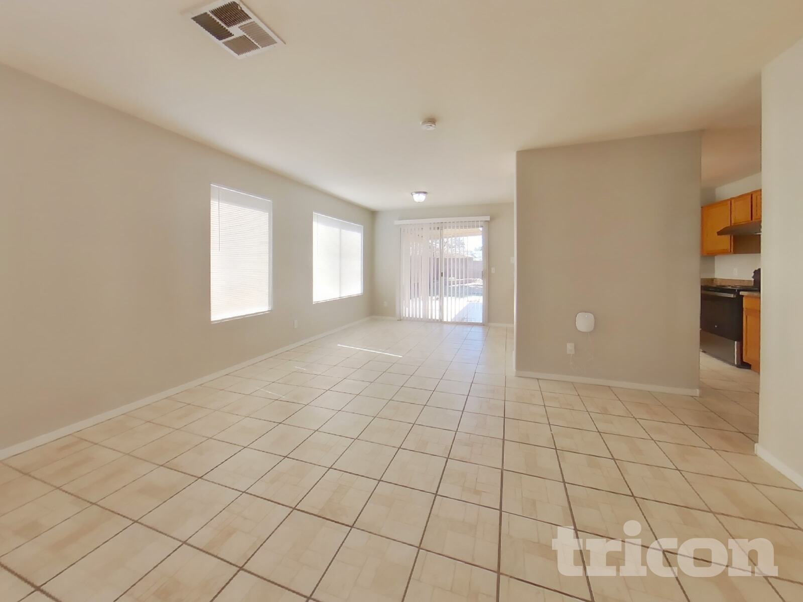 Building Photo - 4127 W Solar Dr