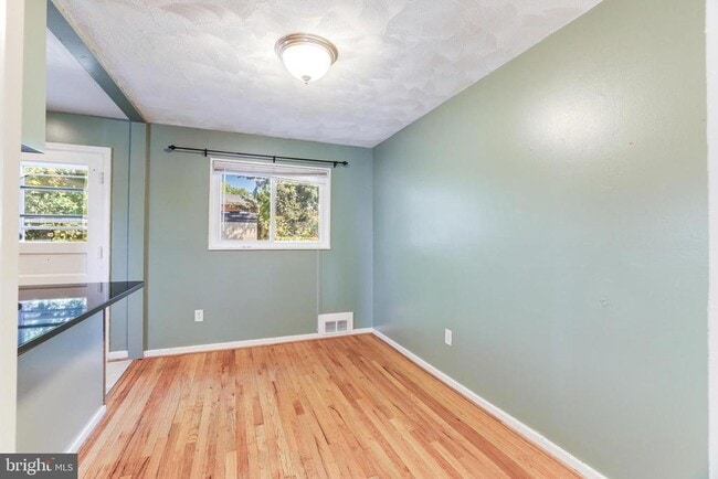 Building Photo - 2308 Mary Baldwin Dr