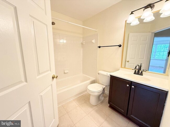 Building Photo - 12823 Fair Briar Ln