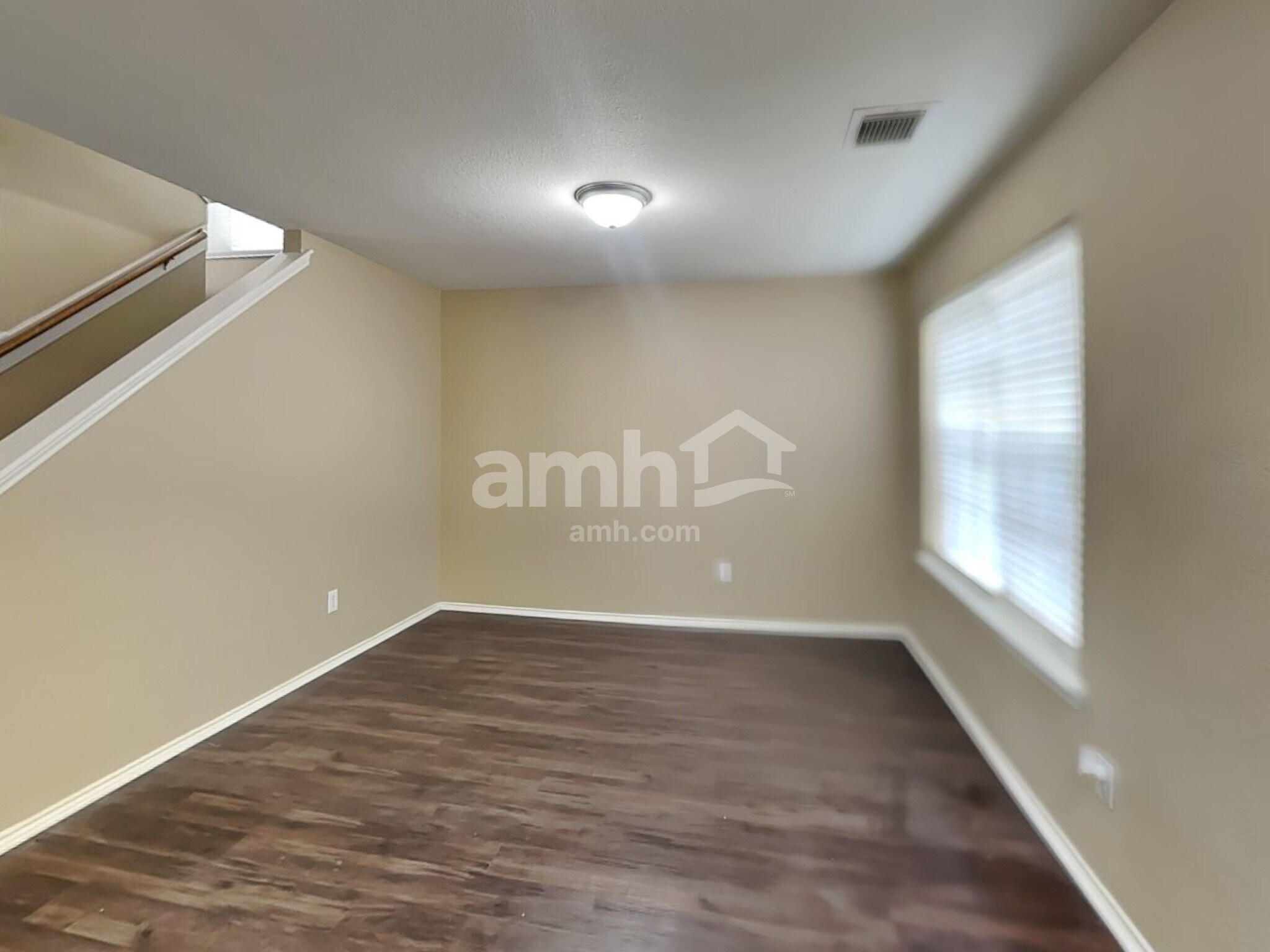 Building Photo - 9618 Lasbury Dr