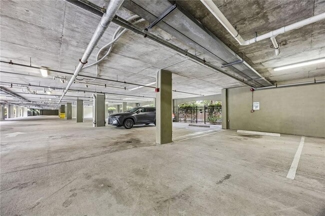 Building Photo - 150 Salt Air Dr
