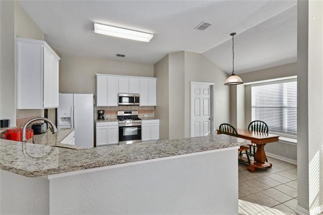 Building Photo - 2825 Dawn Spring Dr