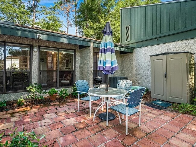 Building Photo - 715 Deer Run Villas