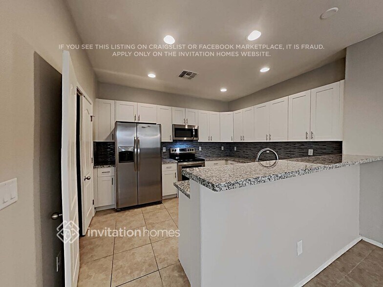 Building Photo - 1342 S Salem