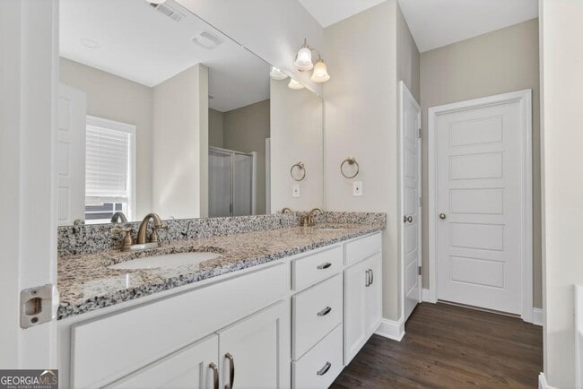 Building Photo - 180 Hunters Chase Ct