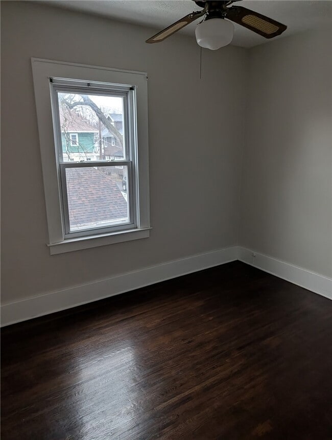 Building Photo - 616 Magee Ave