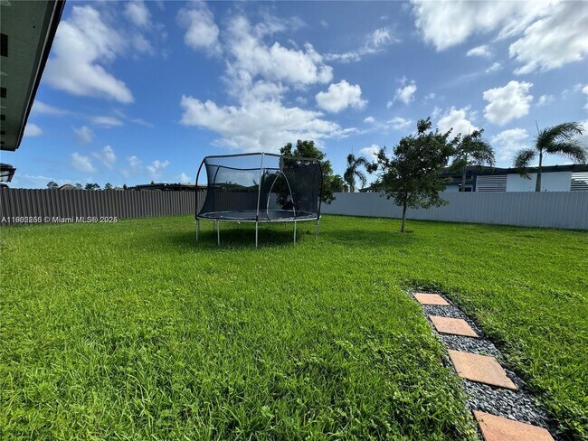 Building Photo - 13284 SW 228th St