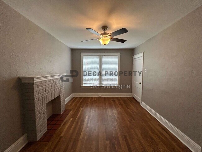 Building Photo - 6822 Waldemar Ave