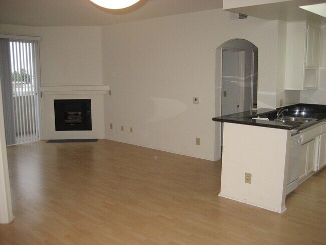 Building Photo - The Manhattan