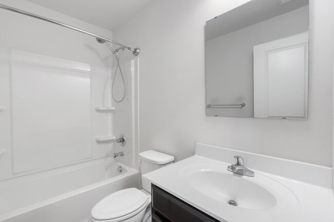 Building Photo - 130 Wye Oak Dr