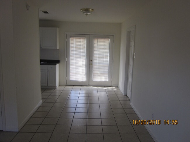 Building Photo - Hamlet