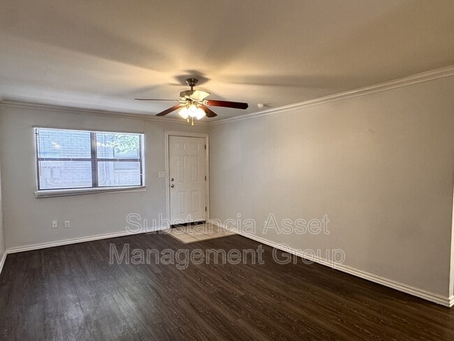 Building Photo - 1429 NW 24th St