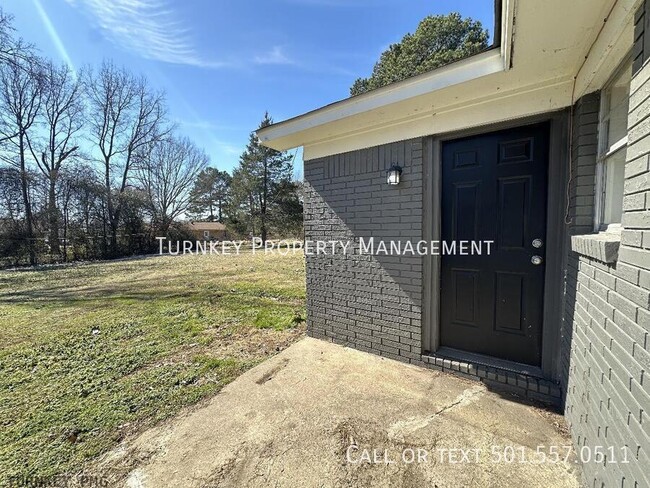 Building Photo - 2 bedroom 1 bath home in Cabot.