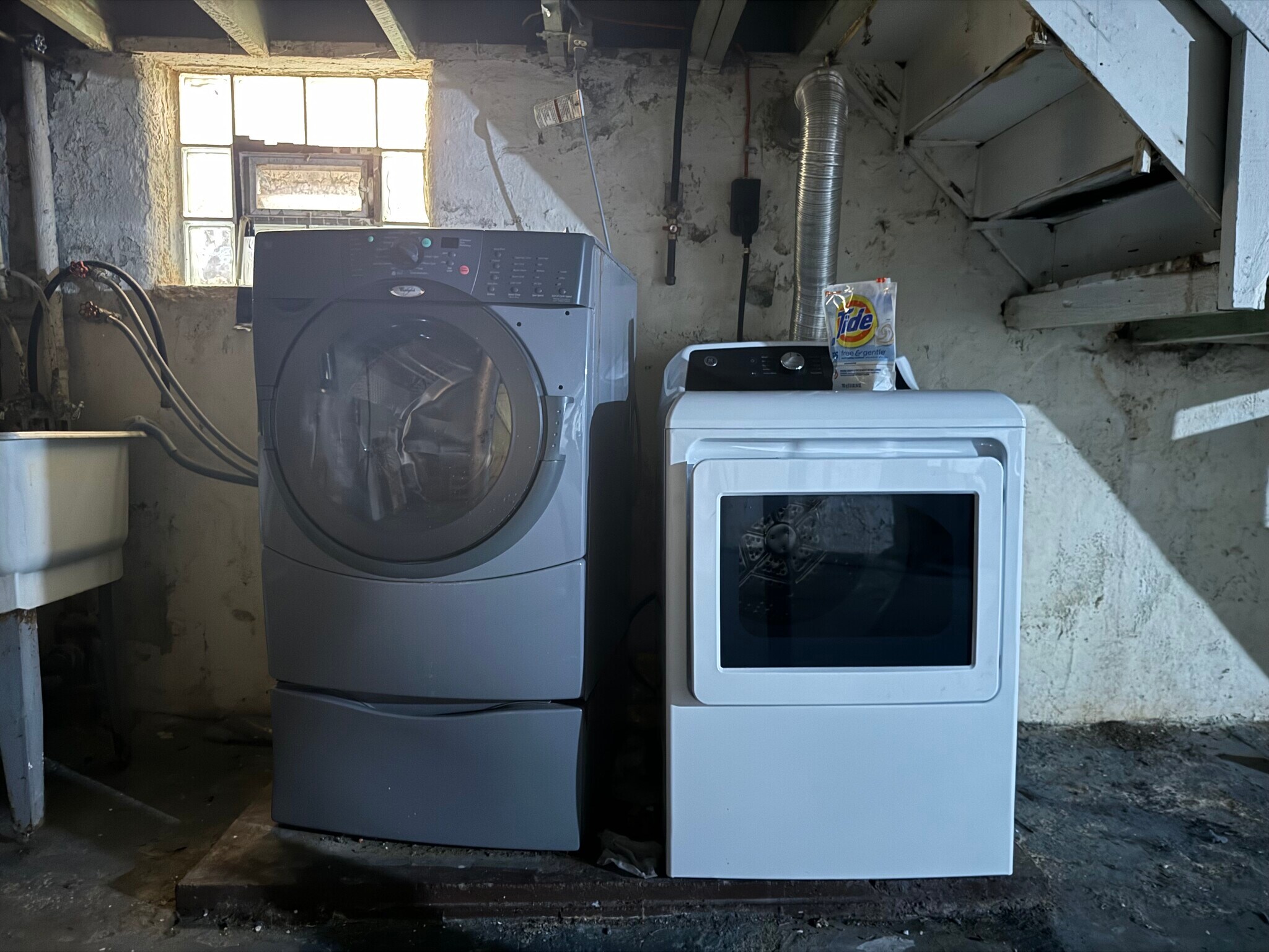 Building Photo - 5709 Melvin St