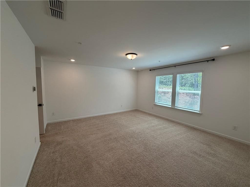 Building Photo - 716 Vallin St