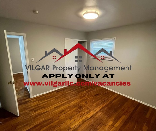 Building Photo - Beautiful 3 Bedrooms / 1 Bath Home in Gary...