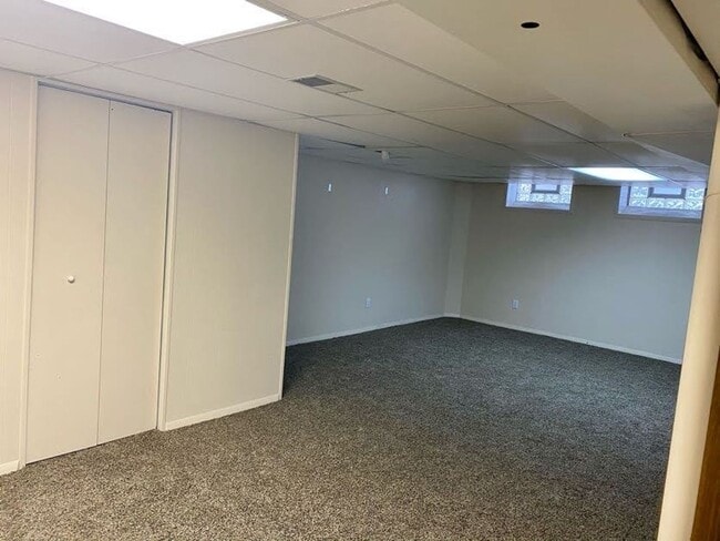 Building Photo - 2 Bedroom 2 Bath home - Quiet Area - Video...