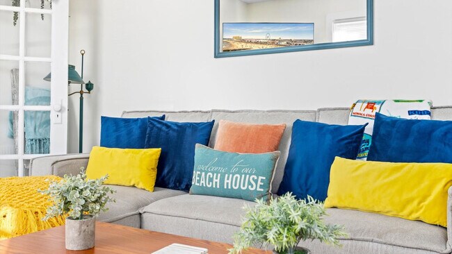 Building Photo - 101 West Ave