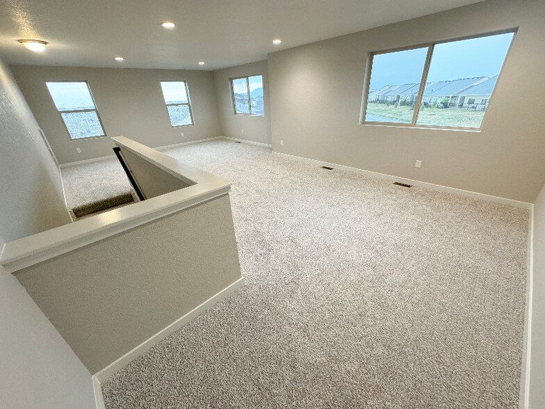 Building Photo - 6008 Callan Dr
