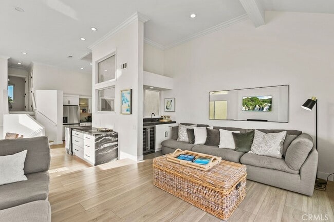 Building Photo - 105 Palm Beach Ct