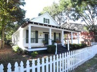 Building Photo - 2805 3rd St