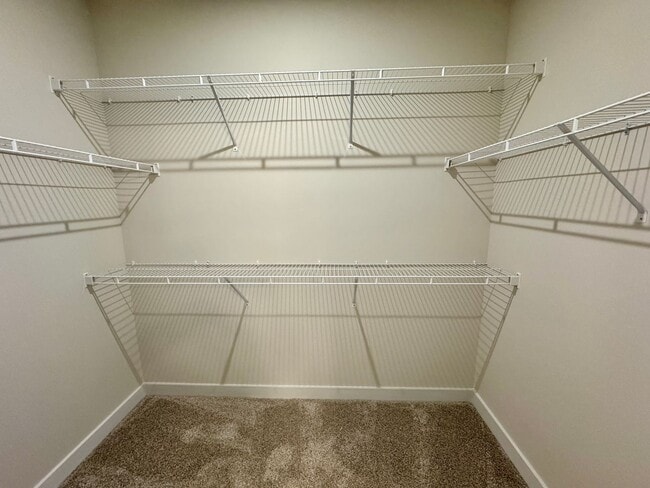 Building Photo - Southend, 2BR/2.5BA Townhouse
