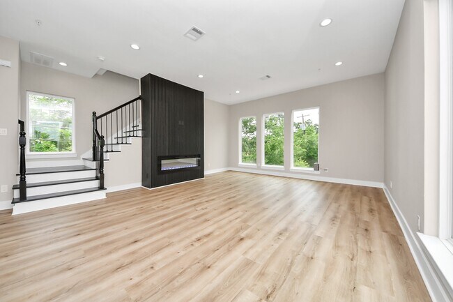 Building Photo - 3913 Griggs Rd