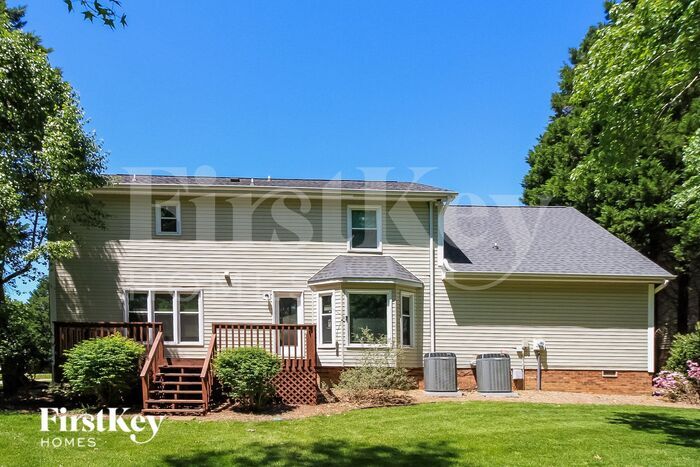 Building Photo - 7187 Blackmoor Rd