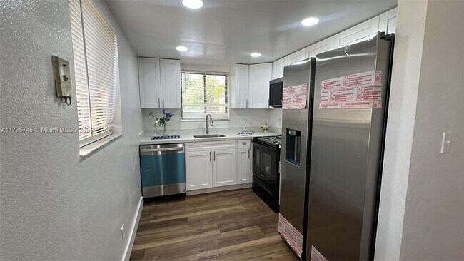 Primary Photo - 1045 S Flagler Ave