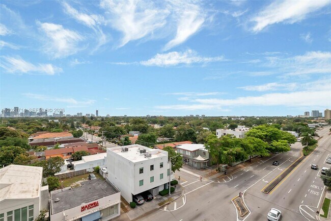 Building Photo - 1690 SW 27th Ave