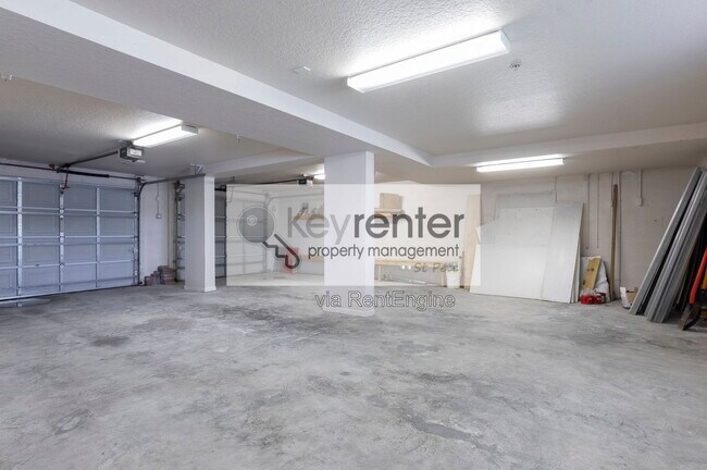Building Photo - 540 Johns Pass Ave