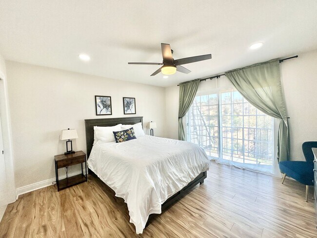 Building Photo - Breathtaking Custom Country Two-Story Home, Fully Remodeled & Beautifully Appointed on Private 20...