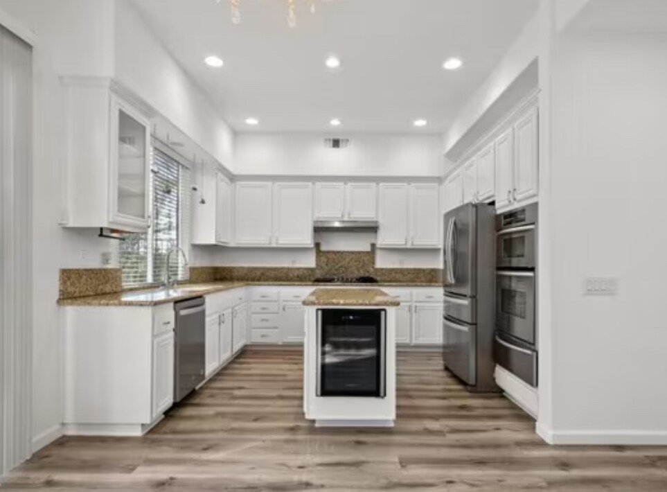 Building Photo - 23536 Summerglen Pl