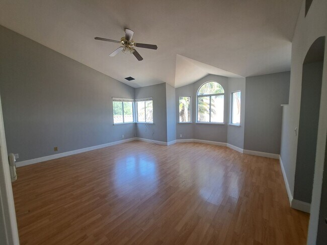 Building Photo - Expansive Oasis with a Guest House, Pool, ...