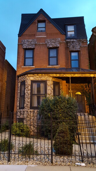 Primary Photo - 3310 S Indiana Ave