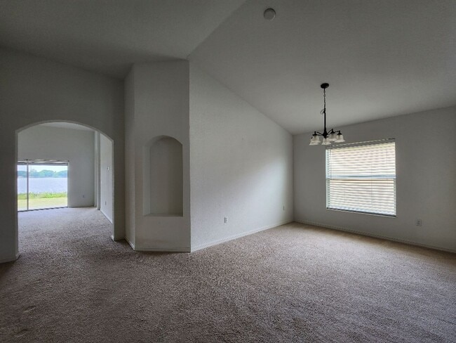 Building Photo - Gorgeous 4-Bedroom Lakefront!!