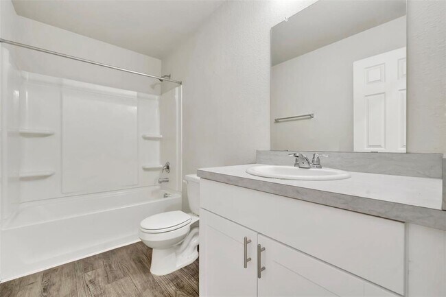 Building Photo - 4351 Stuebner Hl Dr