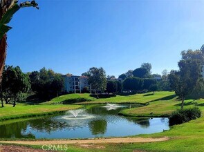 Building Photo - 5515 W Paseo Del Lago