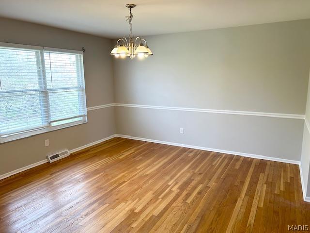 Building Photo - 724 Clarence Dr