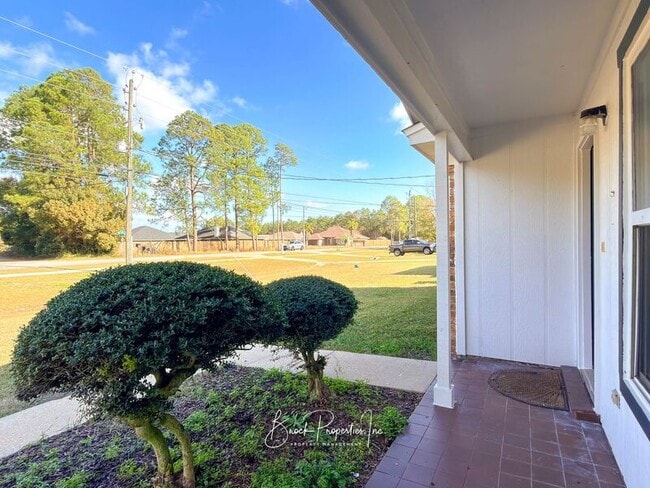 Building Photo - 1341 Dog Track Rd