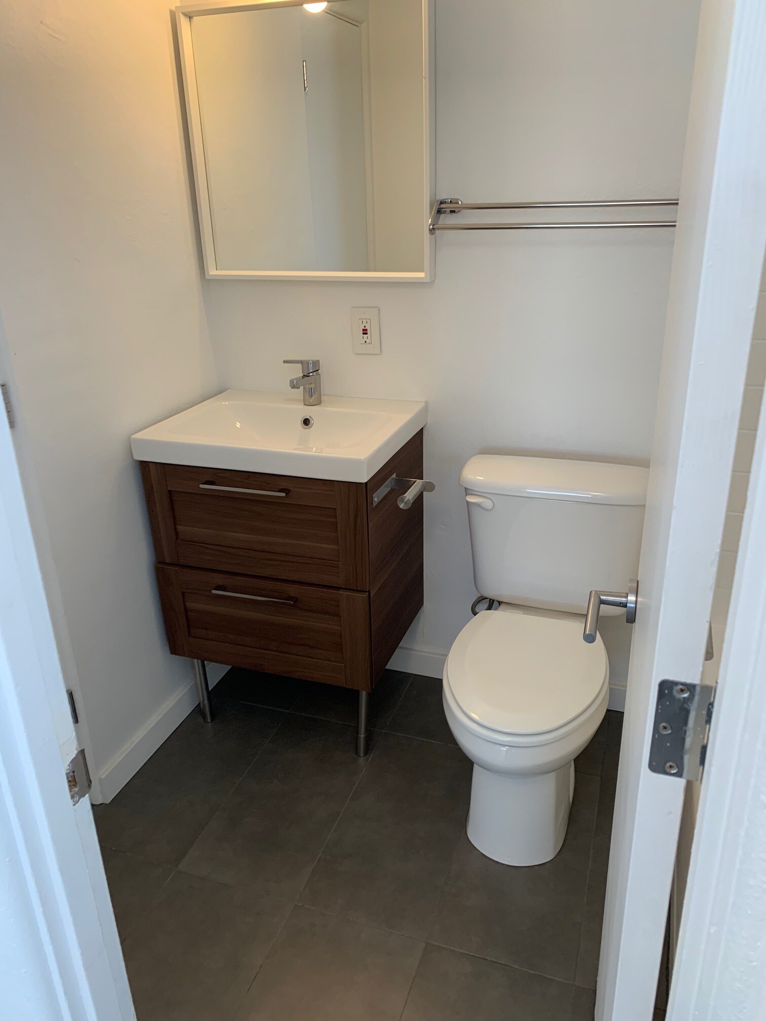Building Photo - 746 W Turney Ave, Apt 8