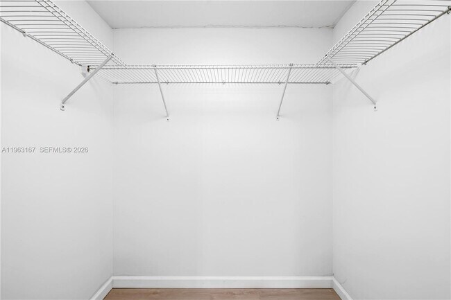 Building Photo - 16740 NE 9th Ave