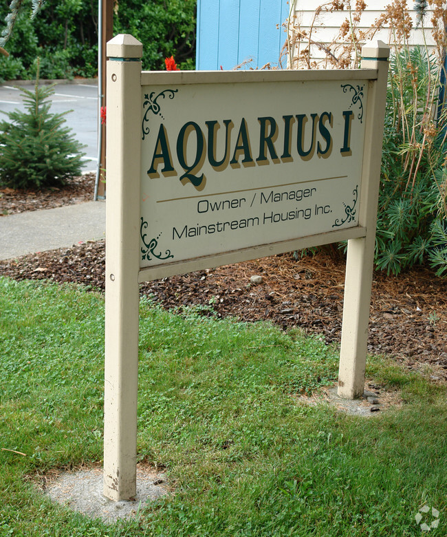 Building Photo - Aquarius 1