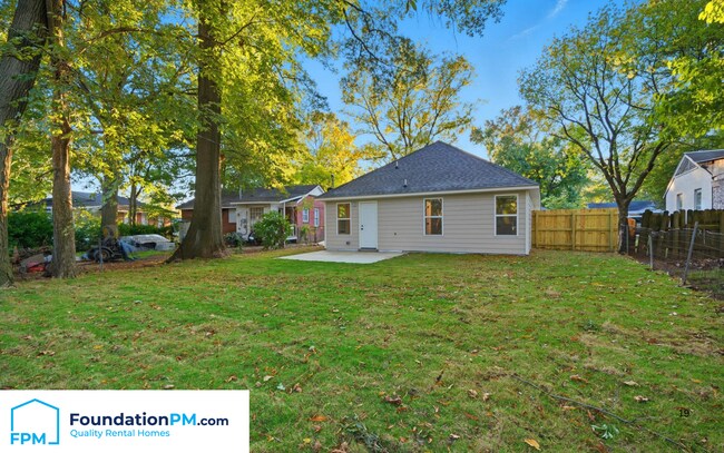 Building Photo - 201 S Center Dr