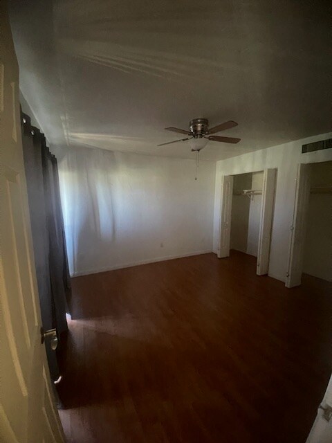 Building Photo - 9420 E Speedway Blvd