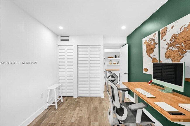 Building Photo - 8609 SW 68th Ct